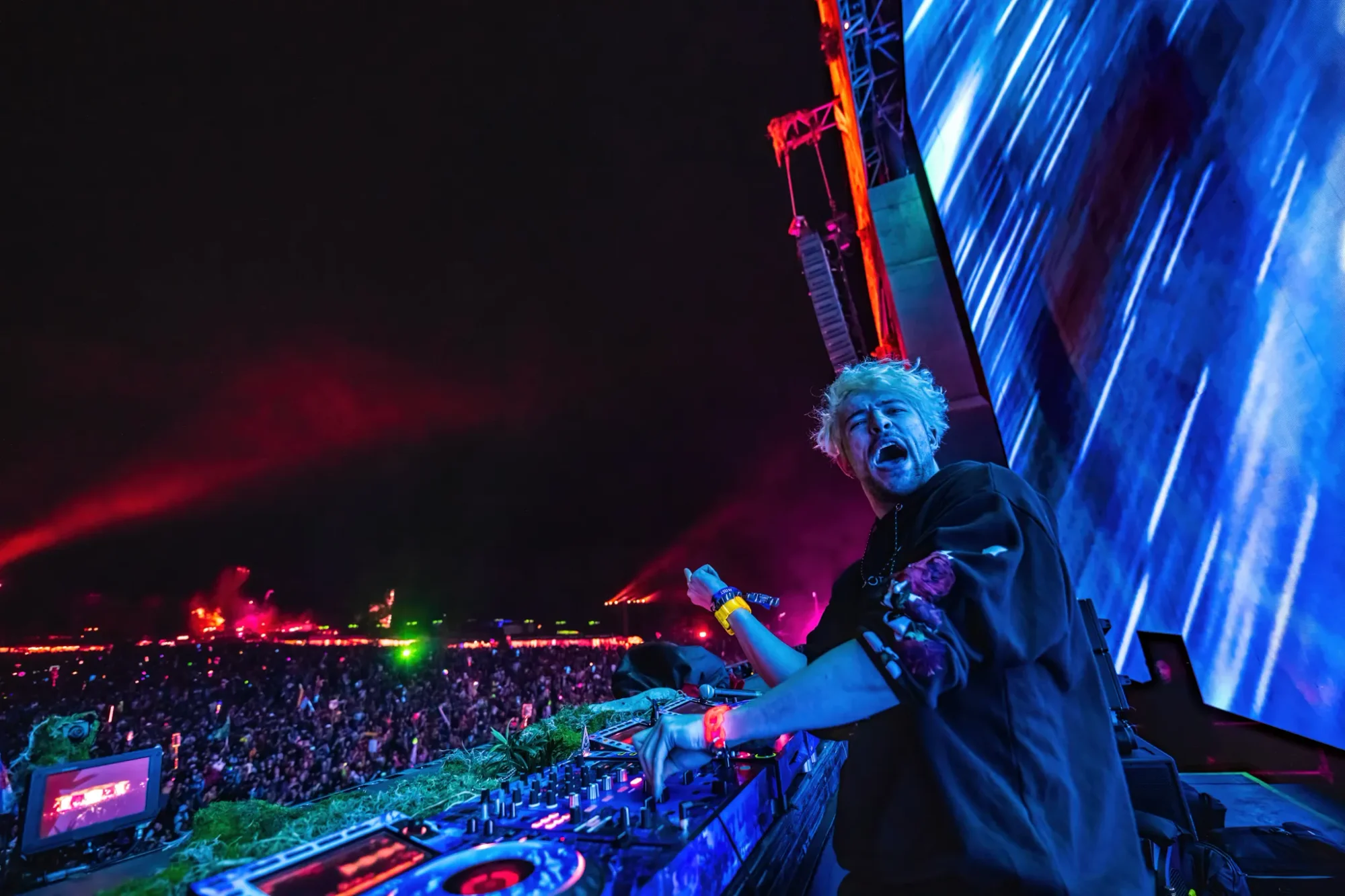 Colee.one — Lost Lands 2021 photography, image 54 of 359