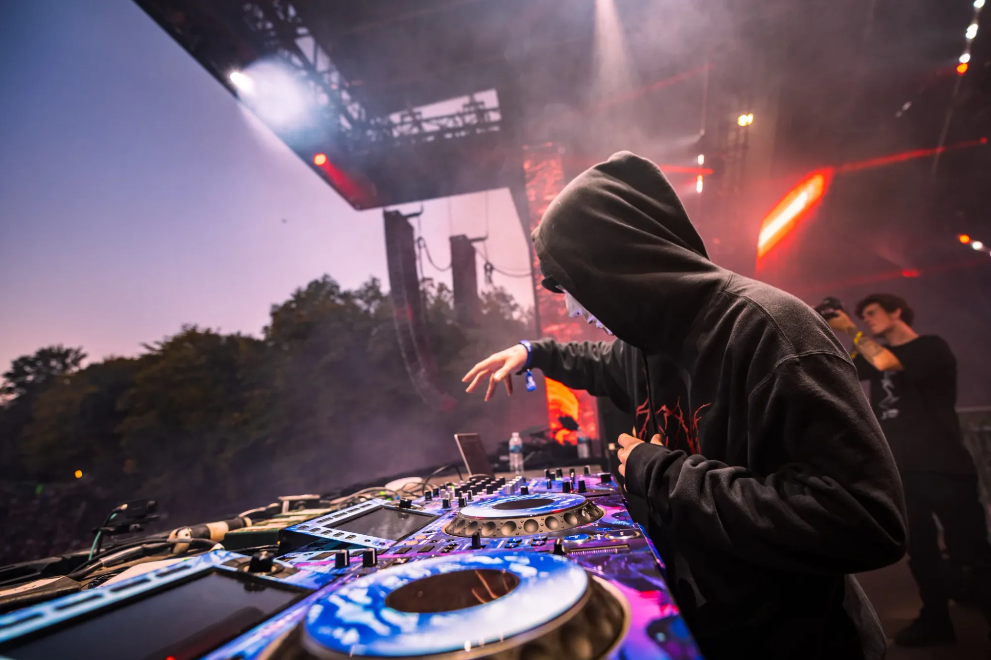 Colee.one — Lost Lands 2021 photography, image 58 of 359