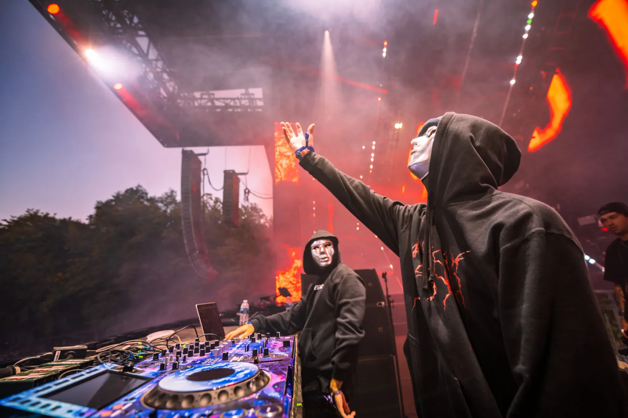 Colee.one — Lost Lands 2021 photography, image 60 of 359
