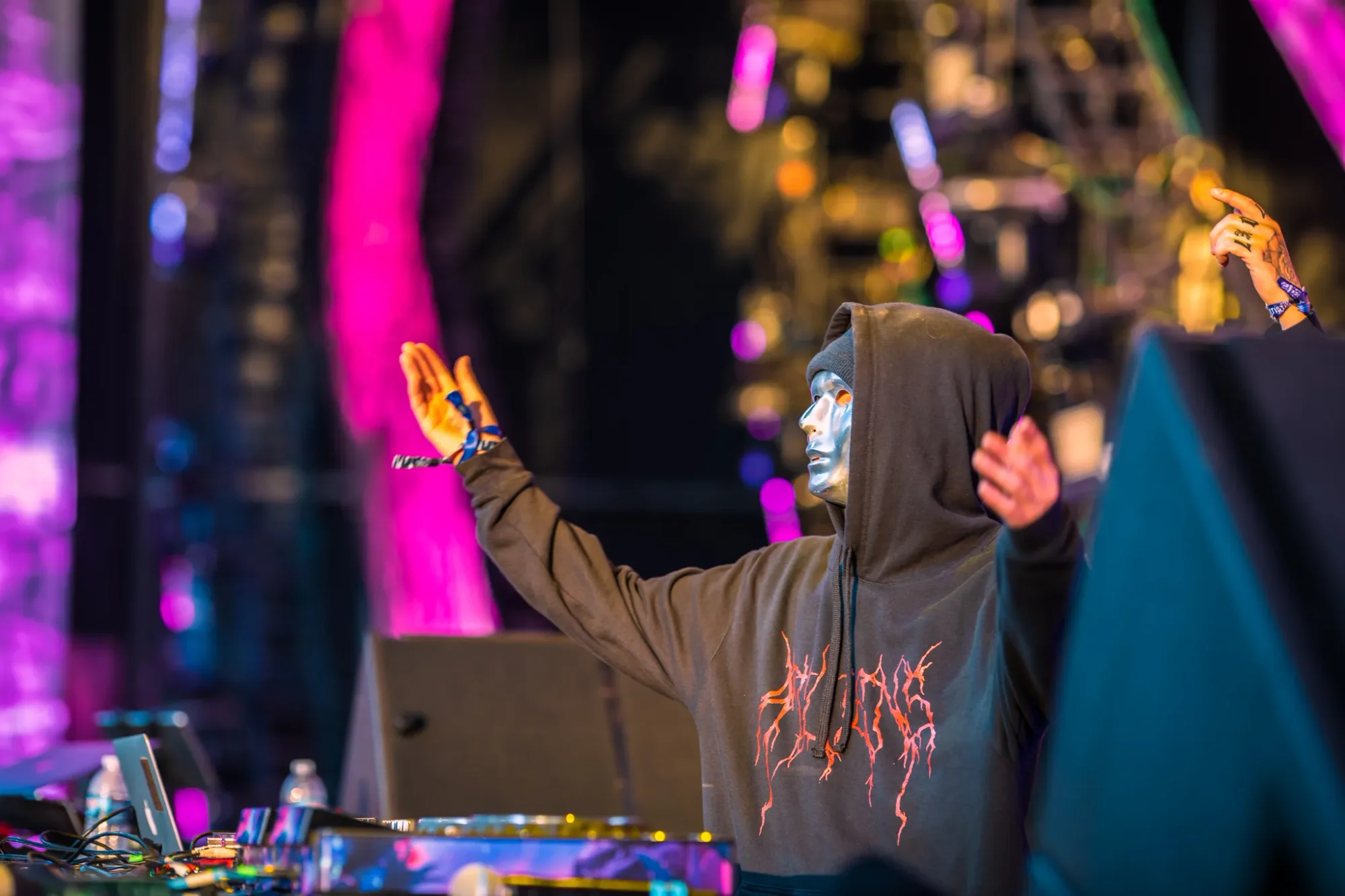 Colee.one — Lost Lands 2021 photography, image 66 of 359