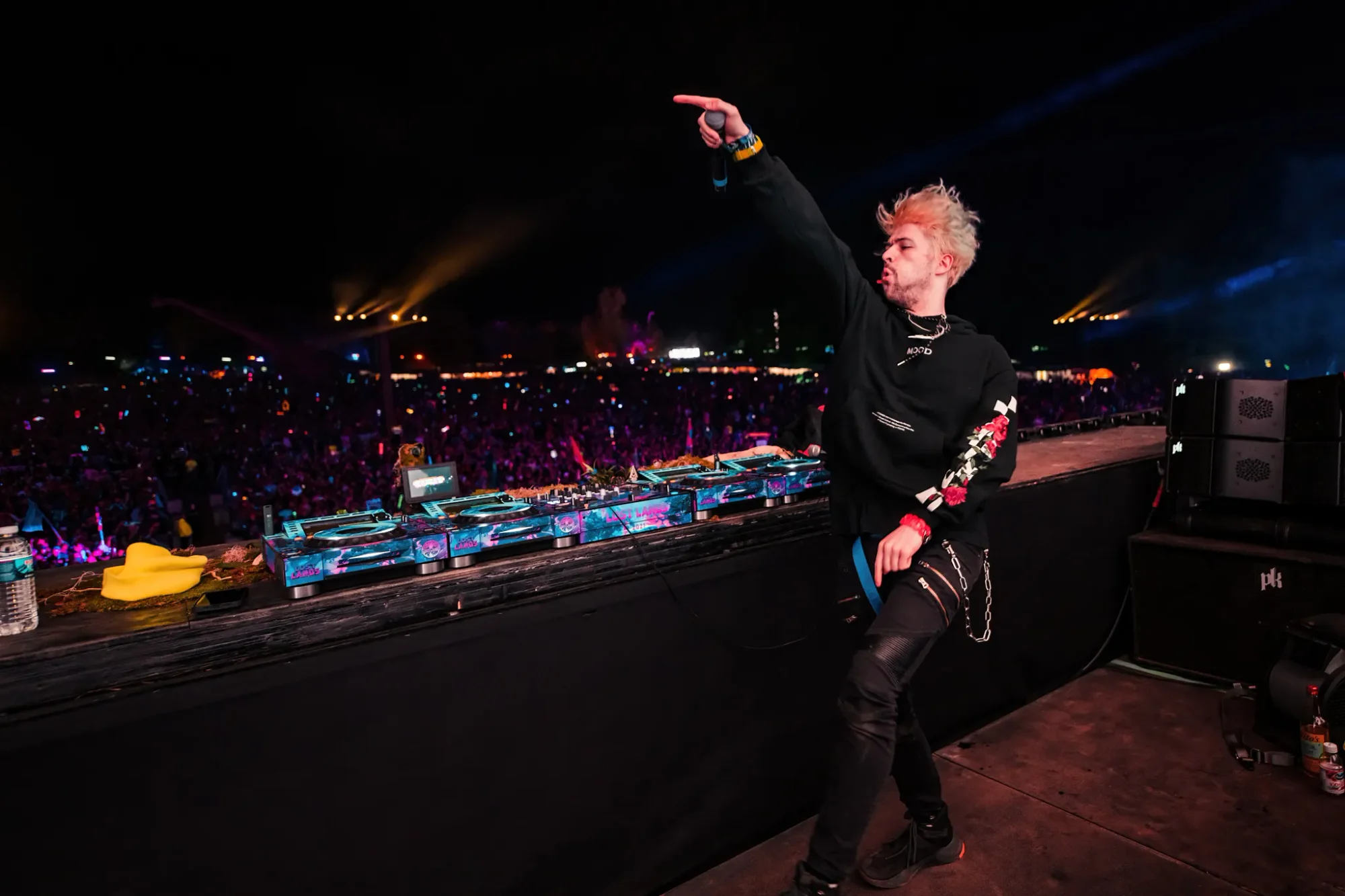 Colee.one — Lost Lands 2021 photography, image 168 of 359