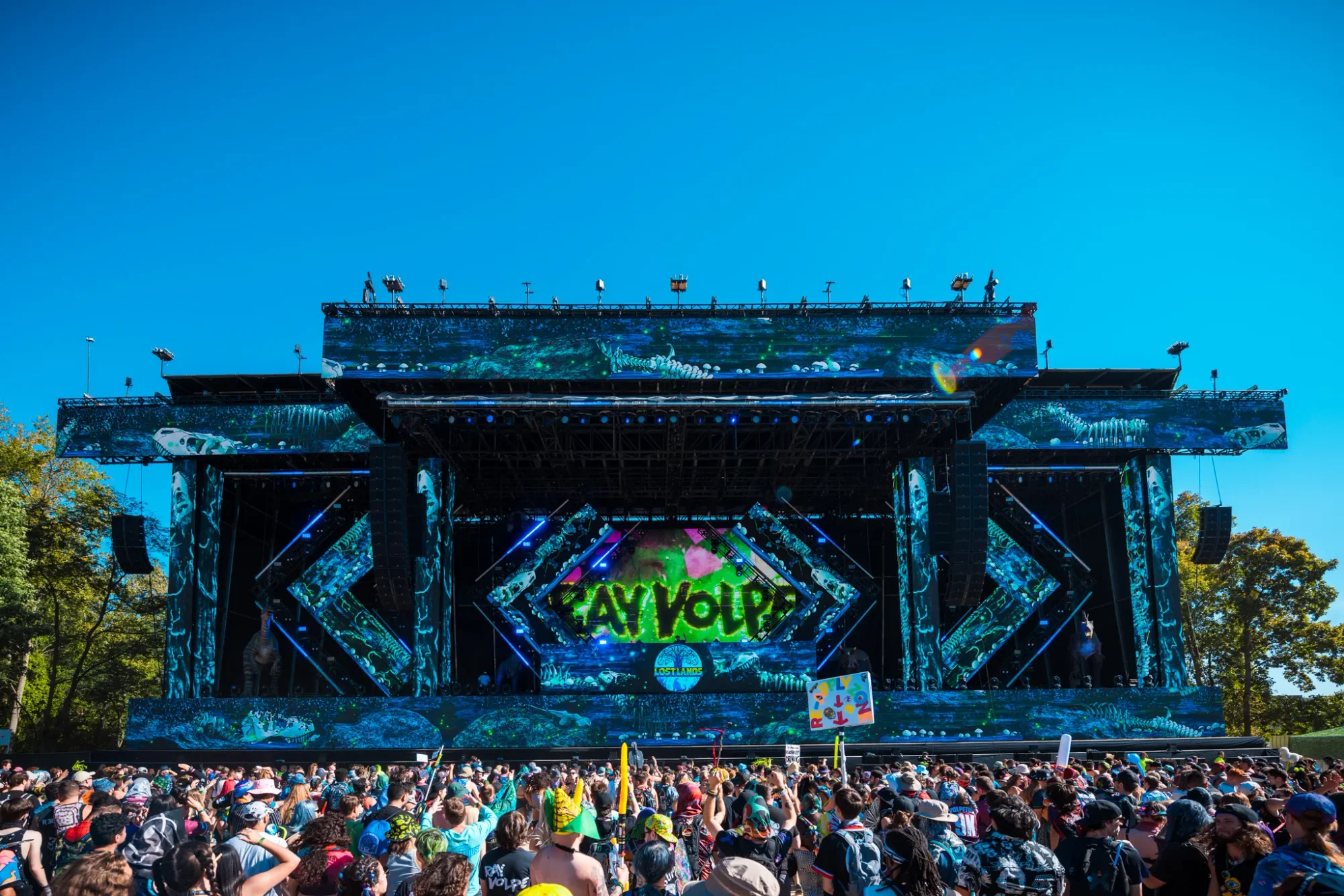 Colee.one — Lost Lands 2021 photography, image 176 of 359