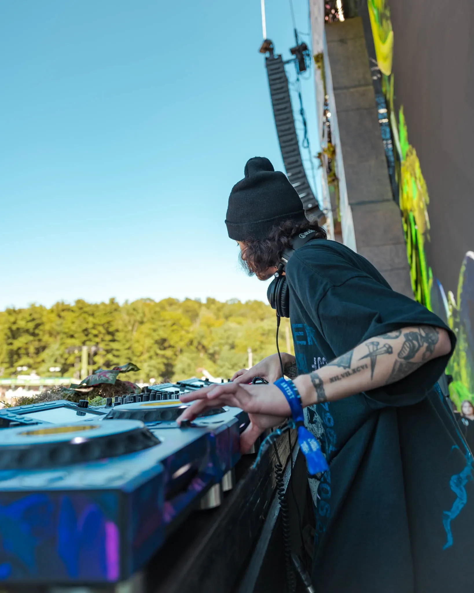 Colee.one — Lost Lands 2021 photography, image 216 of 359