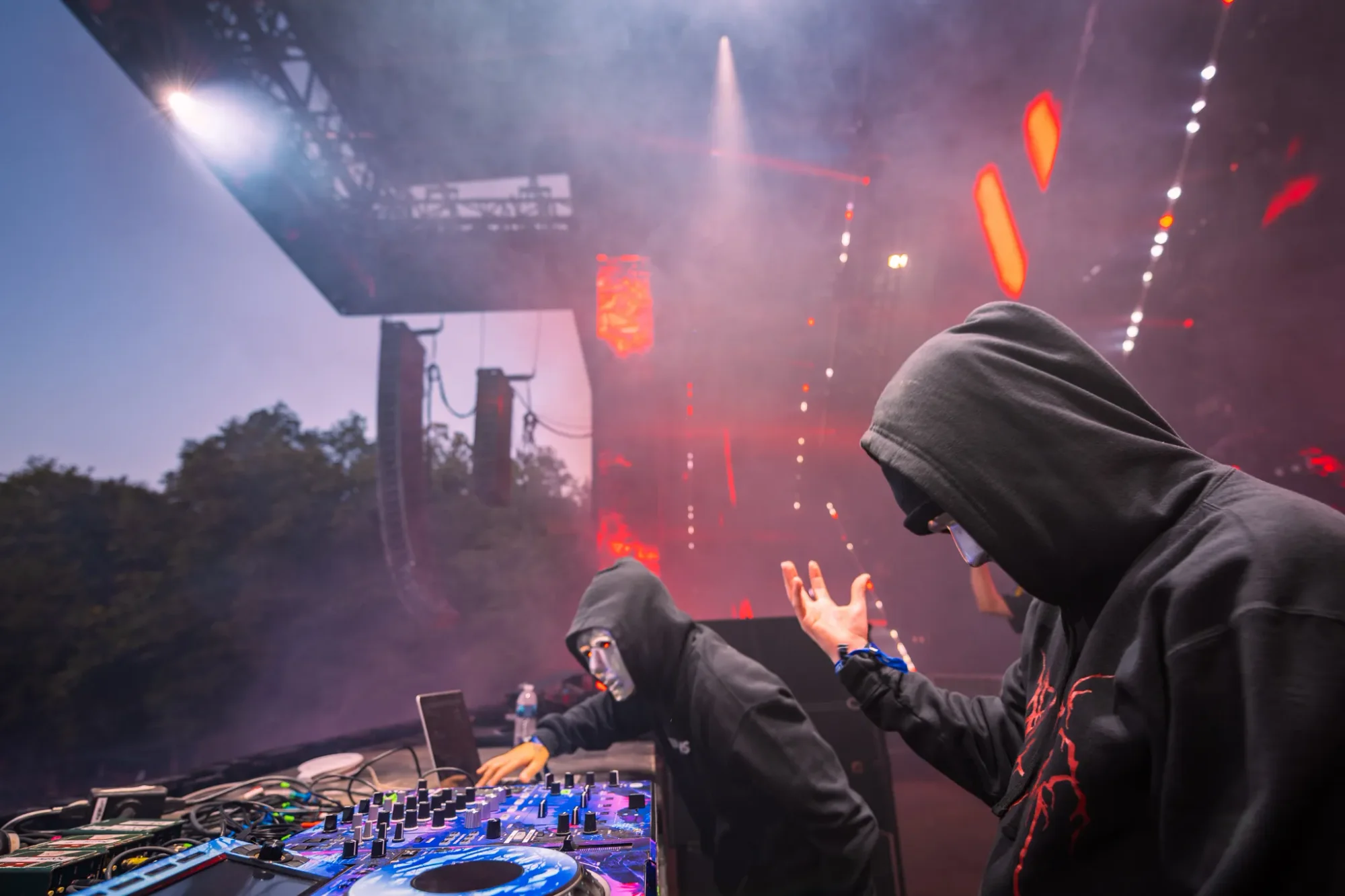 Colee.one — Lost Lands 2021 photography, image 277 of 359