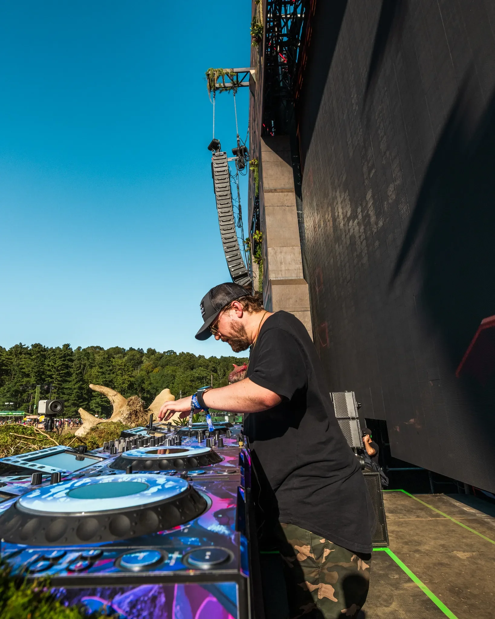 Colee.one — Lost Lands 2021 photography, image 289 of 359