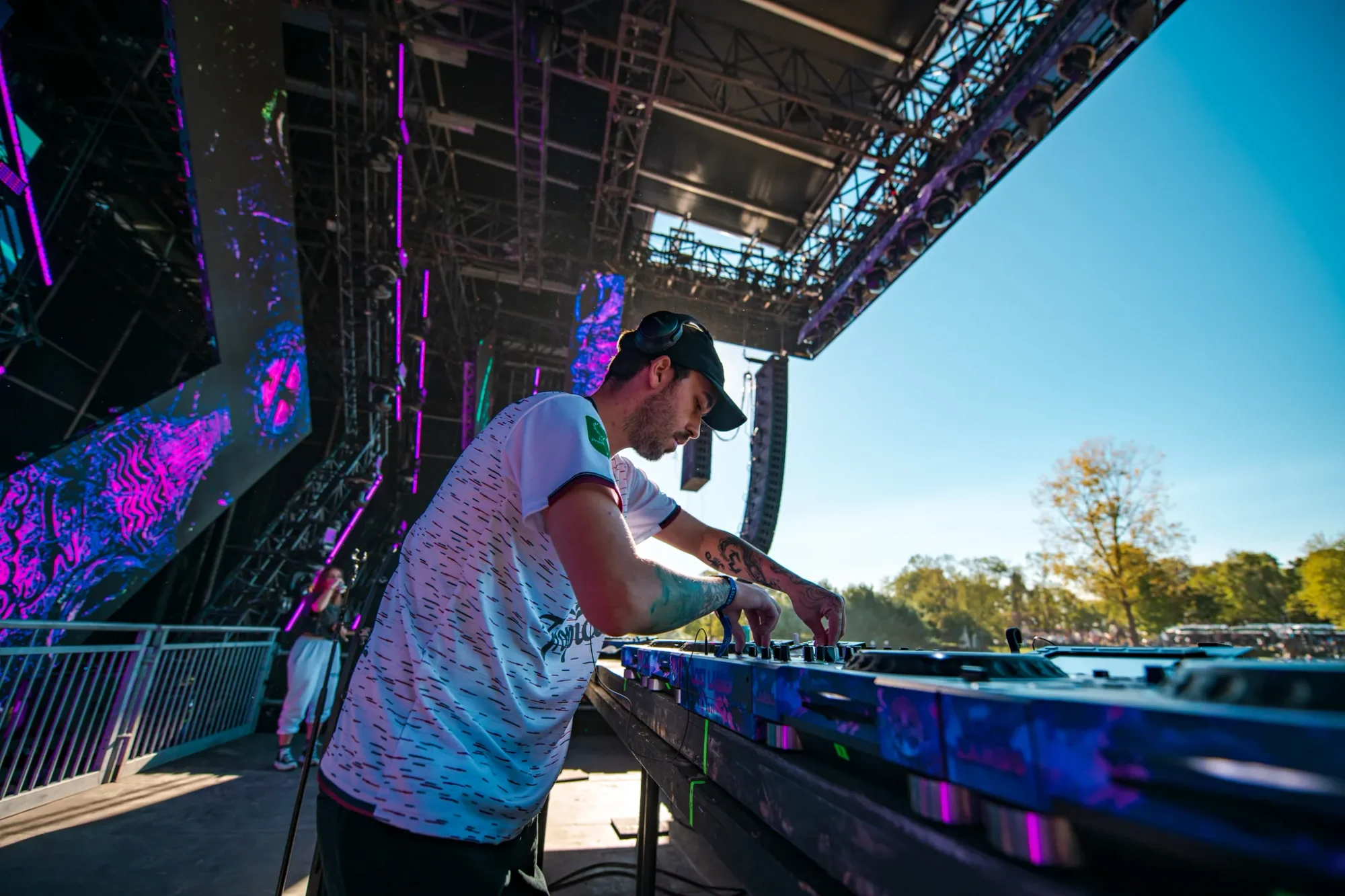 Colee.one — Lost Lands 2021 photography, image 346 of 359